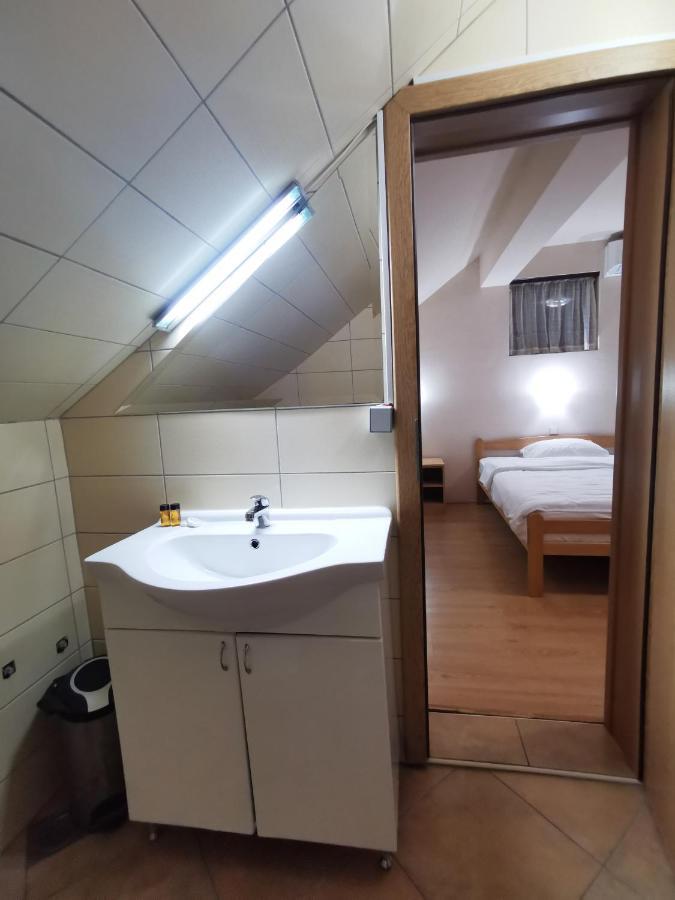 Ub Motel Imperija מראה חיצוני תמונה