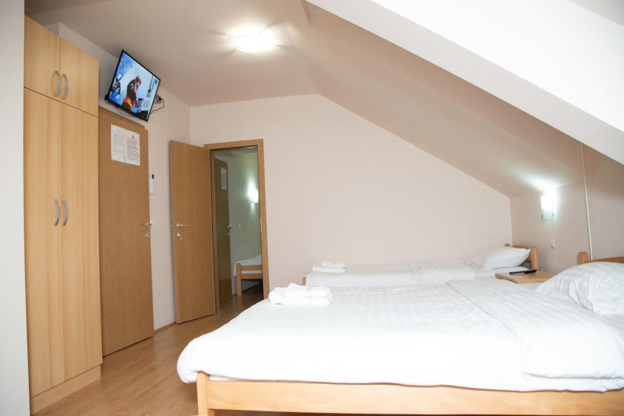 Ub Motel Imperija מראה חיצוני תמונה